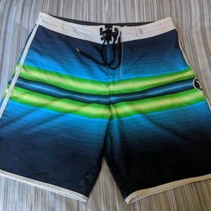 Hurley 32" board shorts